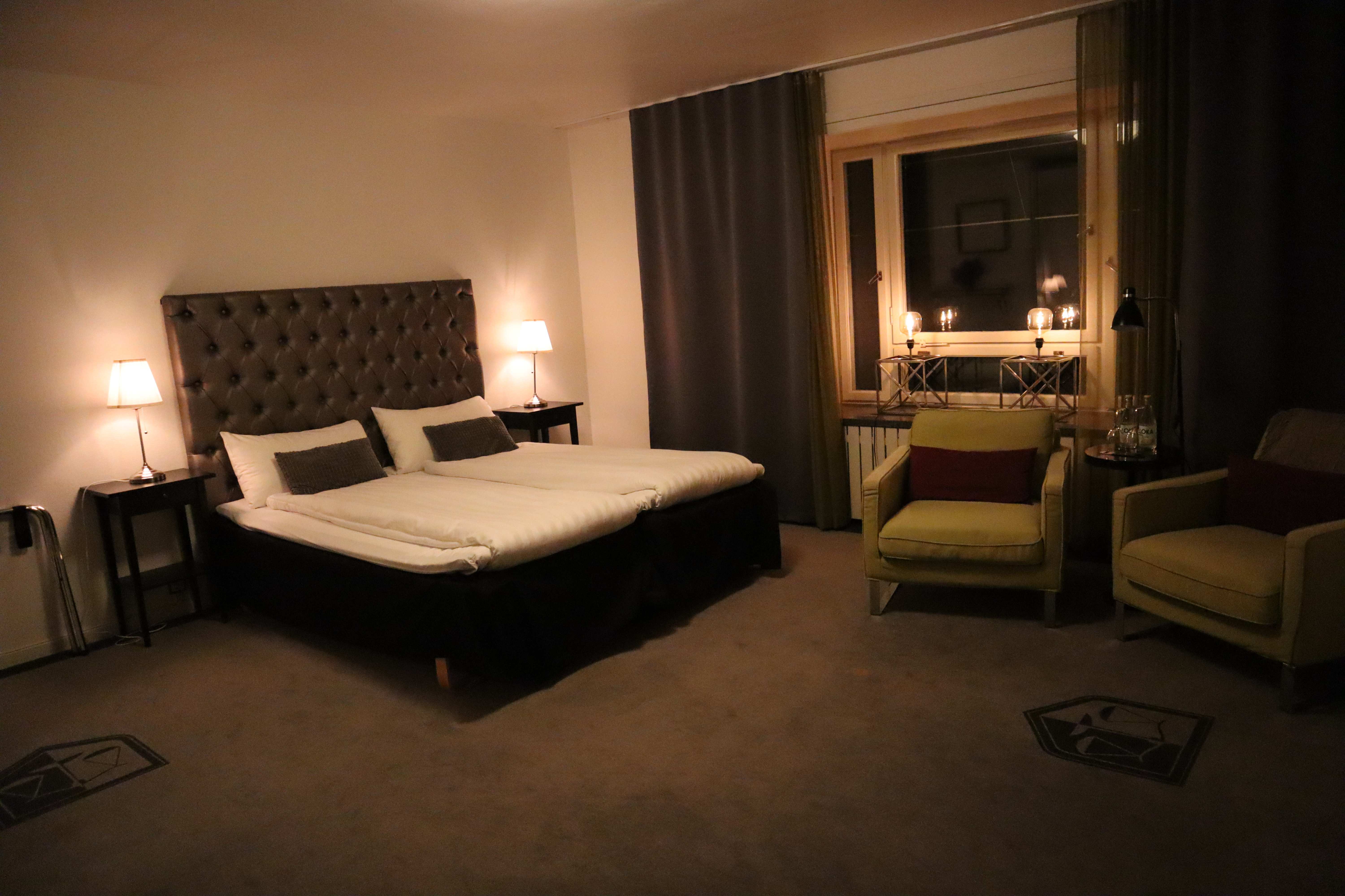 Luxury deluxe room with jacuzzi